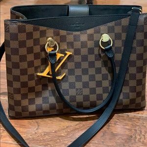 Louis Vuitton purse!
